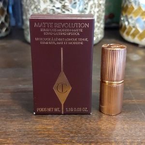 Charlotte Tilbury mini lipstick